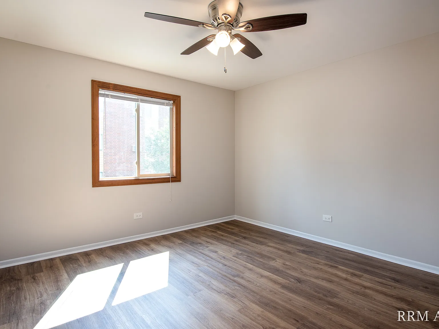 Pioneer Court Apartments — Photo 4