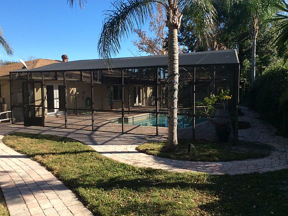 4th image of 1035 Lancelot Way