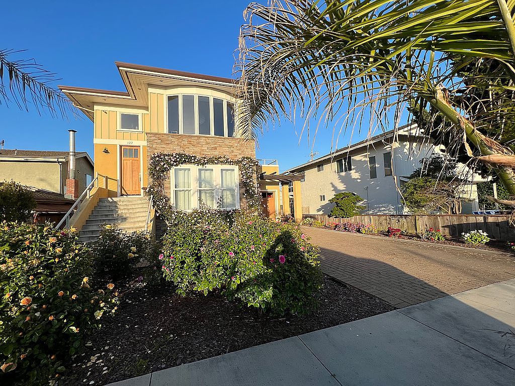 122 Stockton Ave Santa Cruz CA 95060 Zillow