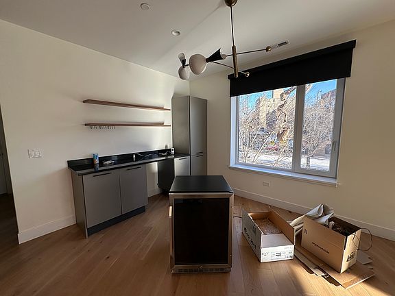 2nd image of 550 N Ogden Ave #2S