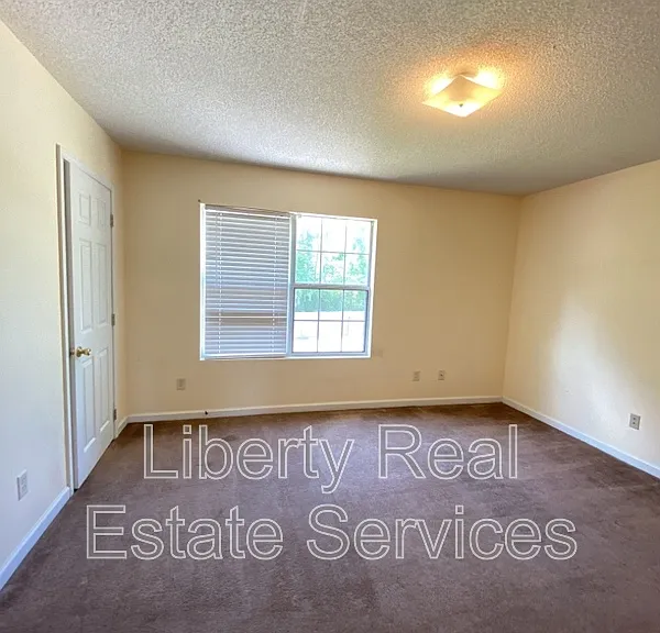1100 Pineland Ave #8C — Photo 7