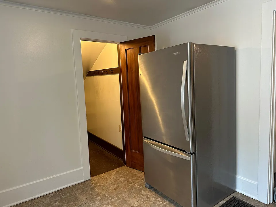 Kitchen pantry