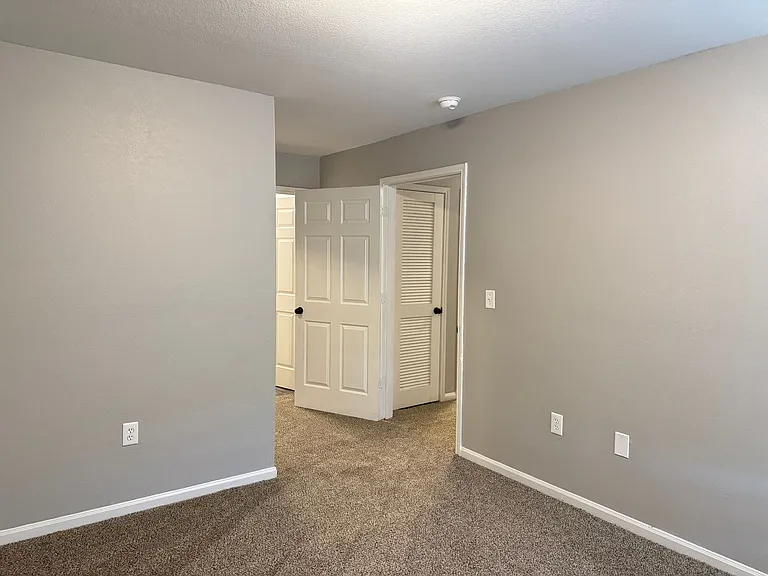 2113 Ringgold Ct #306 — Photo 6