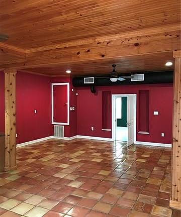 2nd image of 4903 Iberville St #B