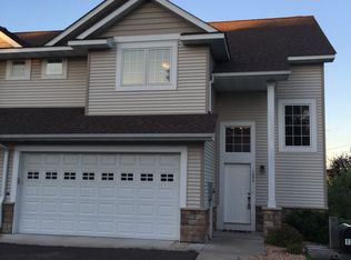 1295 County Road D Cir E, Vadnais Heights, MN 55109