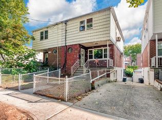 748 Throgs Nck, Bronx, NY 10465