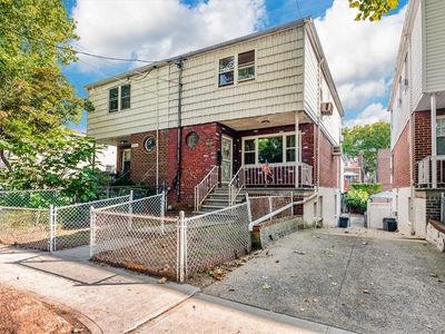 748 Throgs Neck Expwy, Bronx, NY, 10465