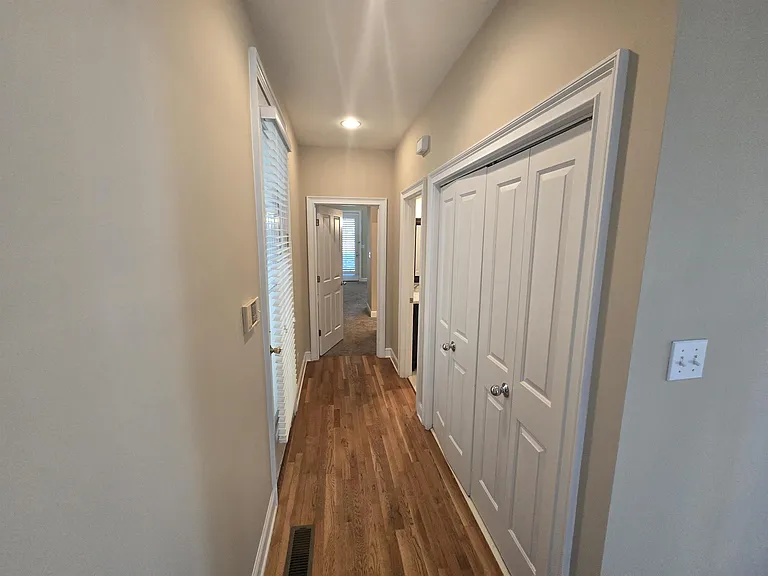 113 Village Ln — Photo 8
