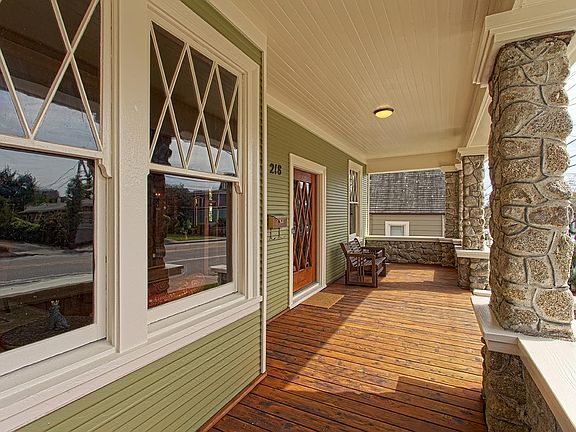5th image of 218 Highland Ave