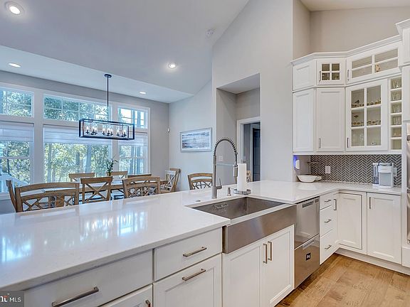 4th image of 30624 Whimbrel Ct