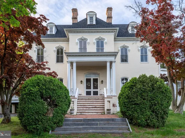 514 Amherst St, Winchester, VA 22601