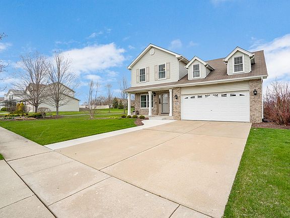 2nd image of 900 Butterfield Cir E