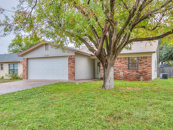 4th image of 1110 Cyndi Ln