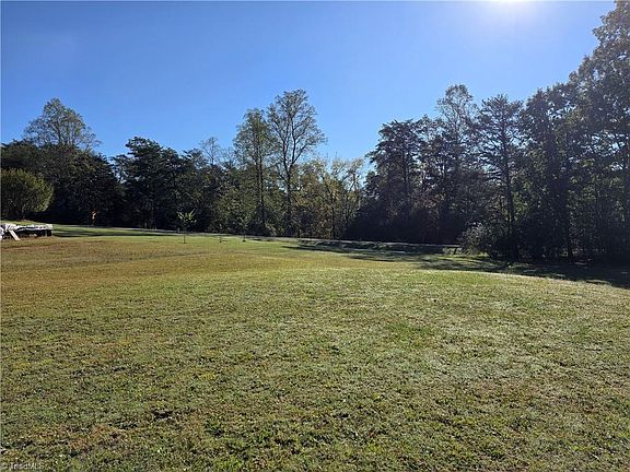 5th image of 1198 Jackson Rd #1