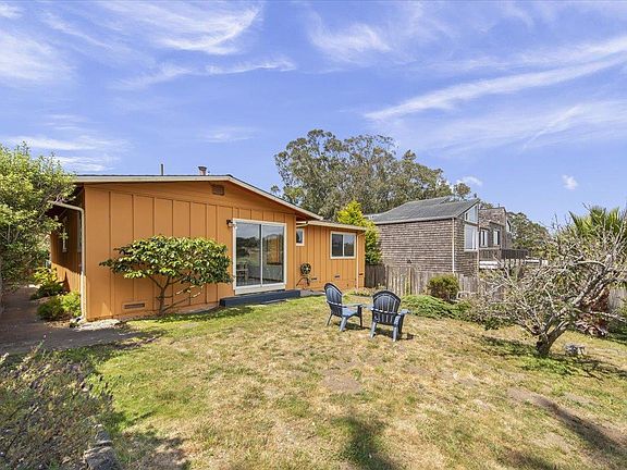 4th image of 807 Tierra Alta St
