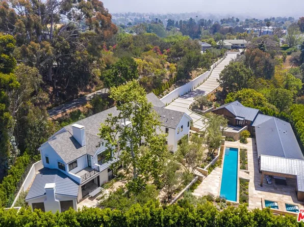 937 Las Lomas Ave, Pacific Palisades, CA 90272