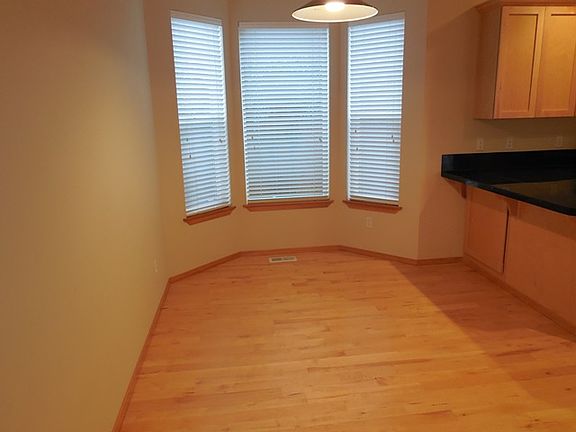 4th image of 3509 81st Dr NE