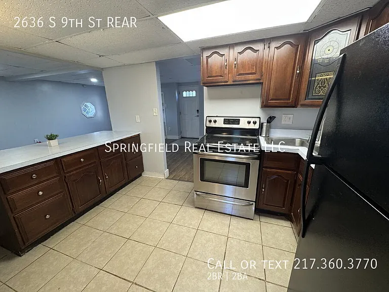 2636 S 9th St — Photo 8