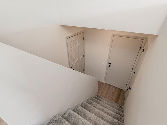 4th image of 2814 W Anita Ave