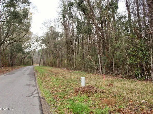 2047AC Dean Nursery Rd, Lucedale, MS 39452