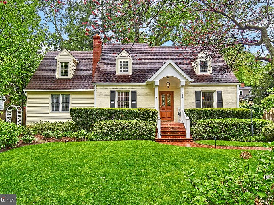 1st image of 617 Poplar Dr