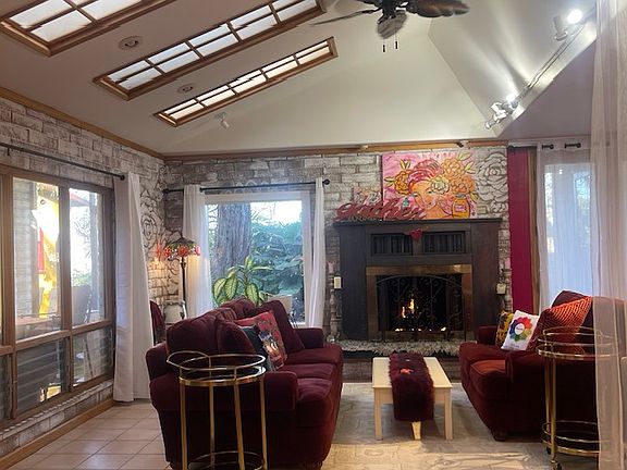 5th image of 75 Fremont Dr #C