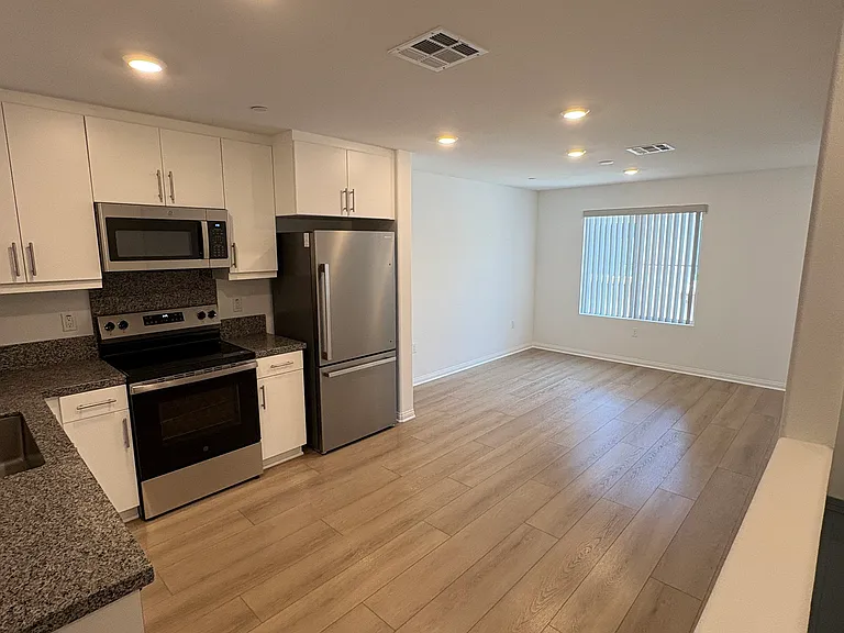 26913 Millerton St — Photo 20