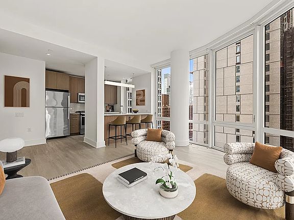 2nd image of 86 Fleet Pl APT 18F