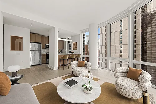86 Fleet Pl Photo 1