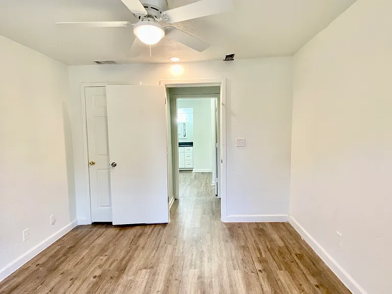 408 Faris St — Photo 12