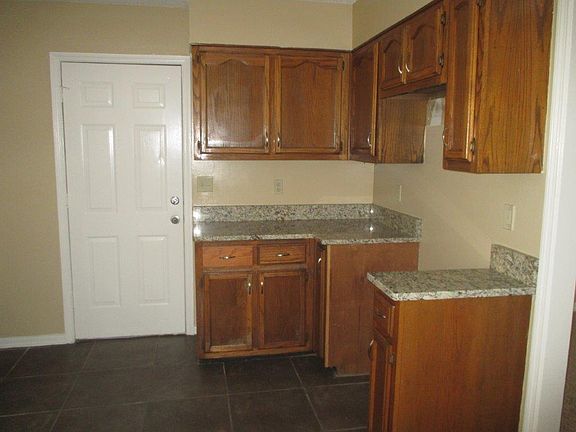 5th image of 2540 Clydes Place Cv