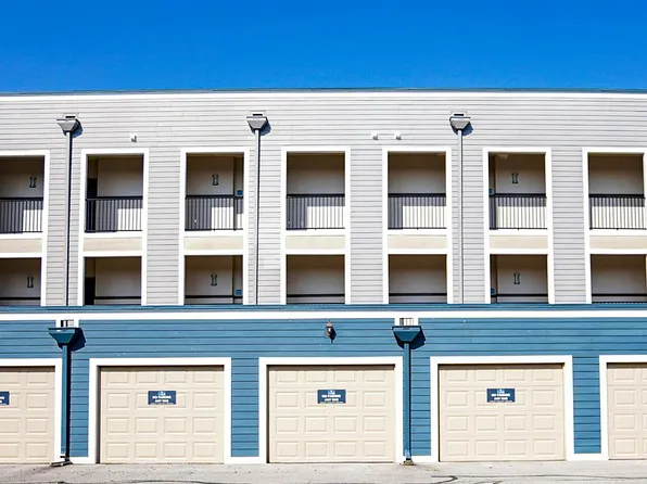 The Flats at Fishers Marketplace