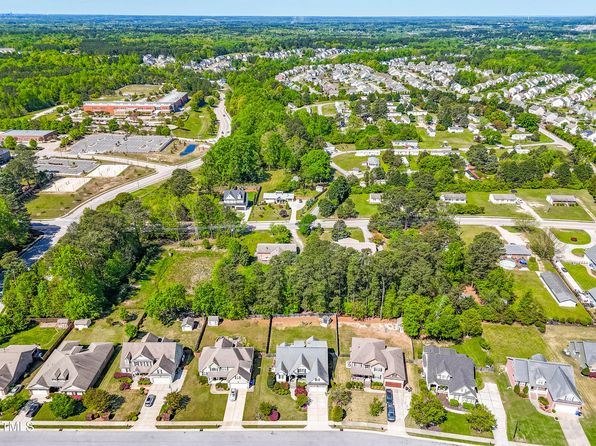 215 Terrell Dr, Rolesville, NC 27571