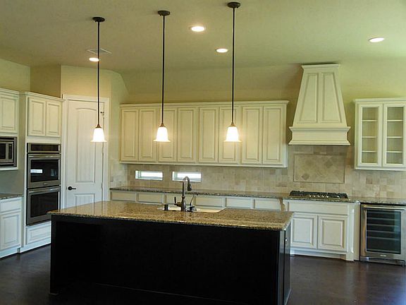 2nd image of 12530 Savage Ct