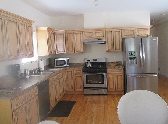4th image of 41 Arlington Ave