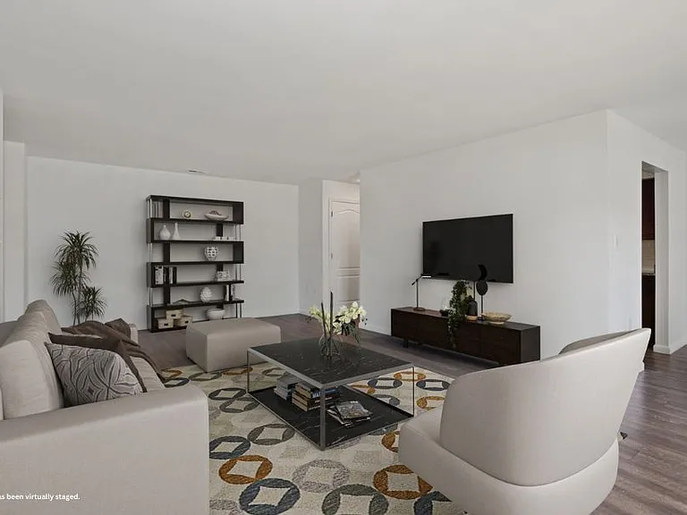 Annen Woods Apartments — Photo 3