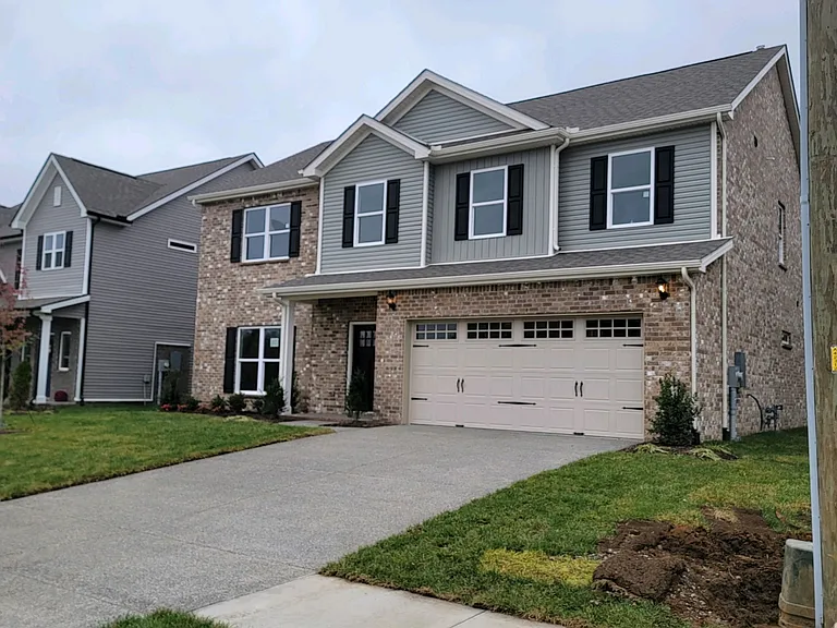 1044 Wickshire Dr — Photo 2