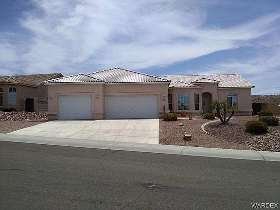 2nd image of 2852 Desert Song Dr