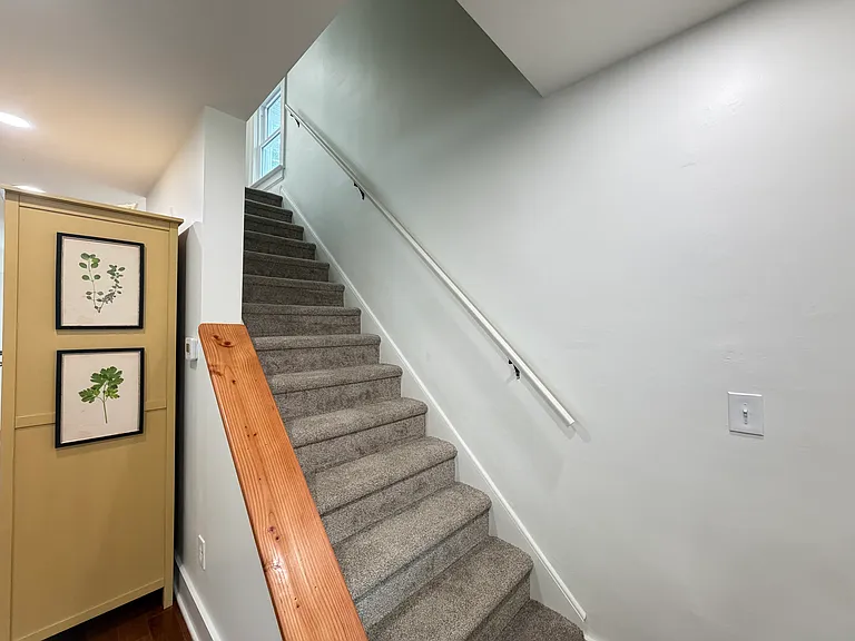 57 Caswell St — Photo 24