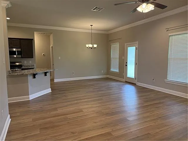 557 Claiborne Trails Dr — Photo 6