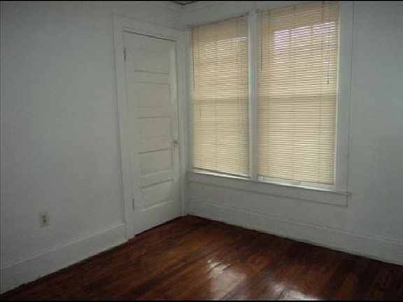 2nd image of 128 College Pl APT 2