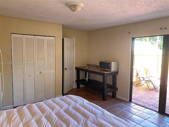 3rd image of 5319 Lake Blvd #C