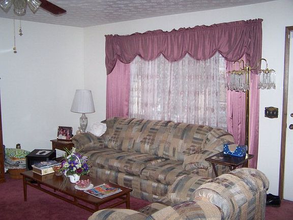 2nd image of 703 Bonser Ave