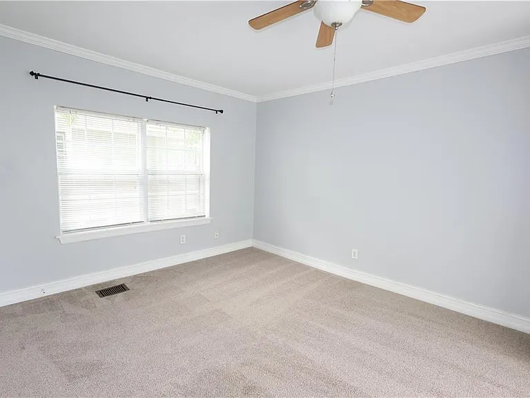 285 Oxford Pl NE #2 — Photo 15
