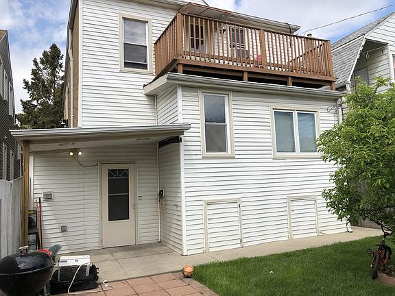 4th image of 2137 N Leclaire Ave