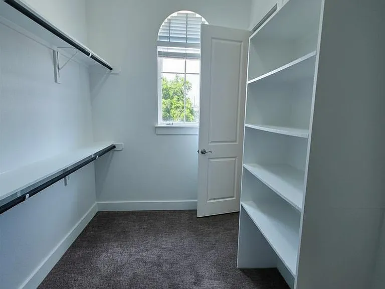2705 Kennedy St — Photo 25