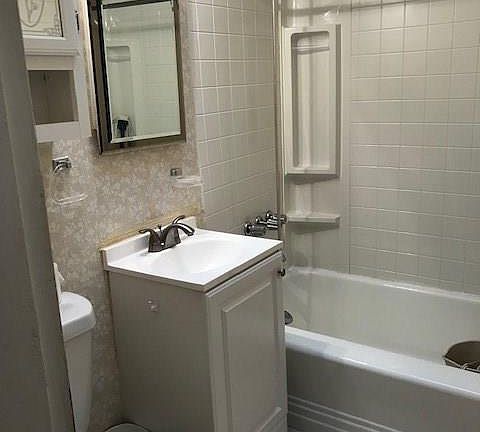 5th image of 288 Bay 19th St #B