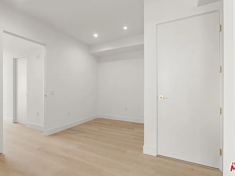 1808 Lincoln Blvd #507 — Photo 11