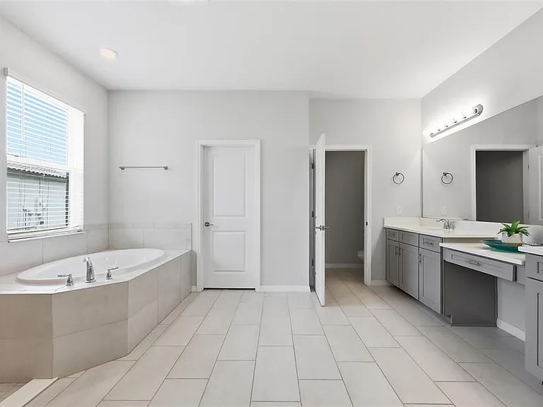 3865 Bowfin Trl — Photo 34