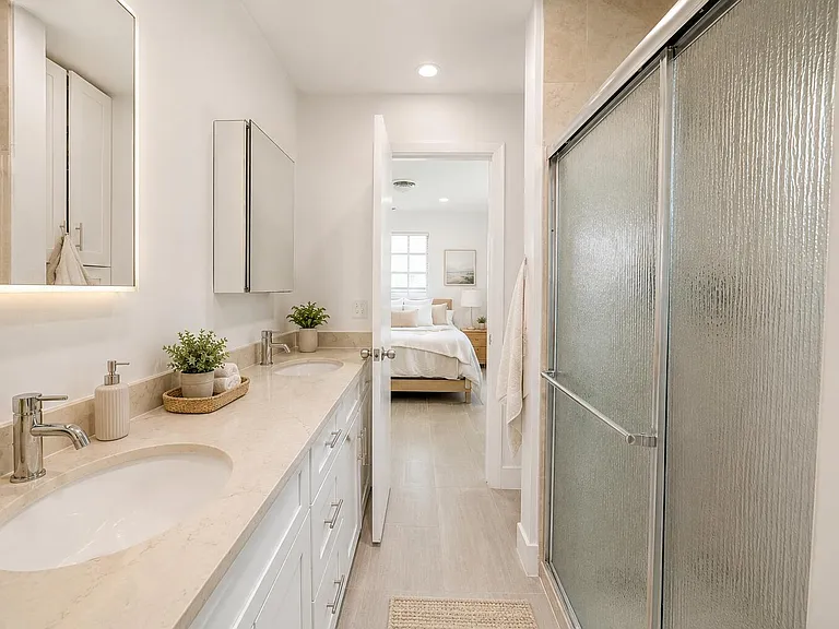 5911 SW 36th Ter — Photo 14